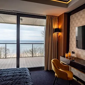 Golden Eye Seaside Park Apartament